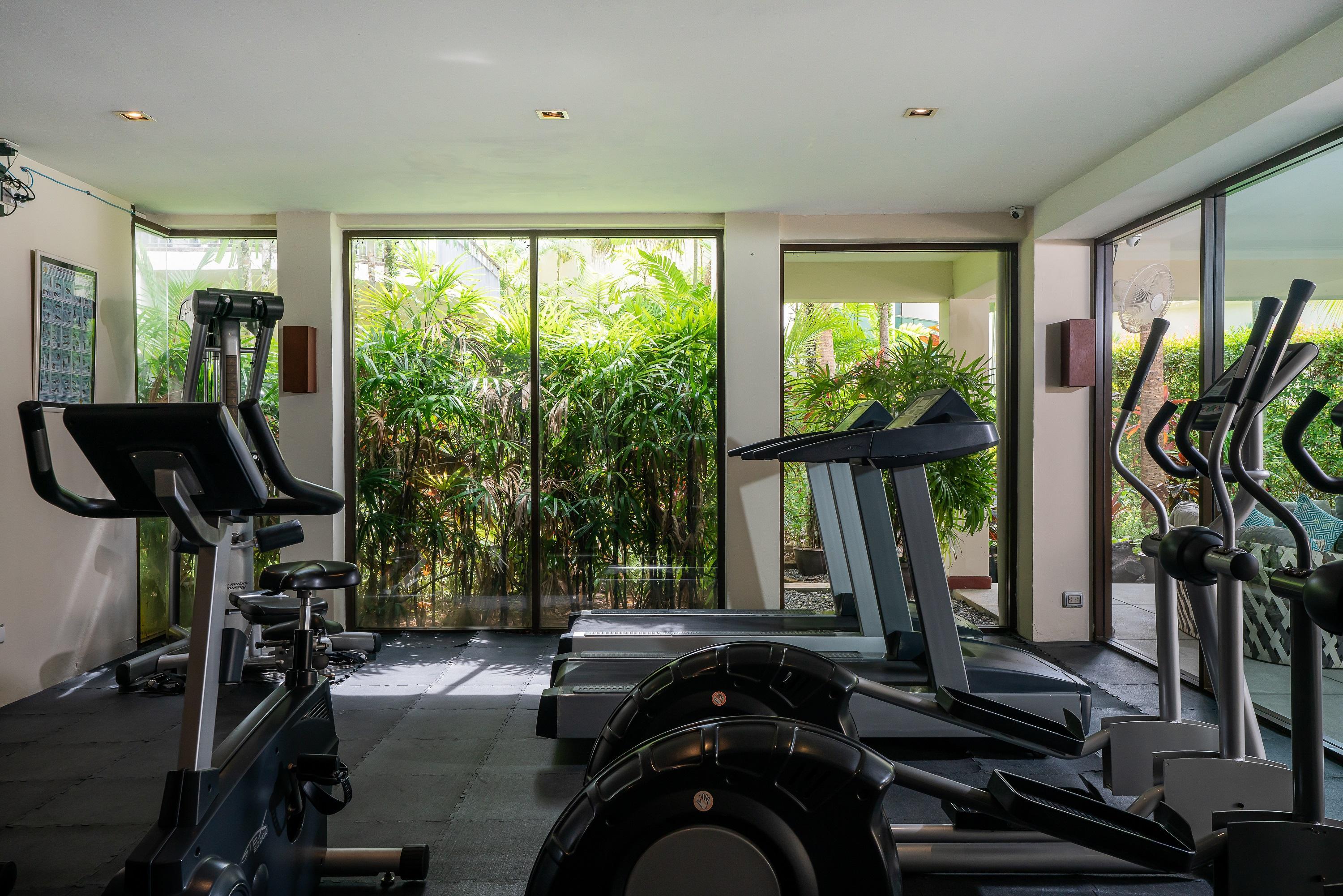 Dewa Phuket Resort & Villas Nai Yang Beach Exterior foto The gym at the hotel