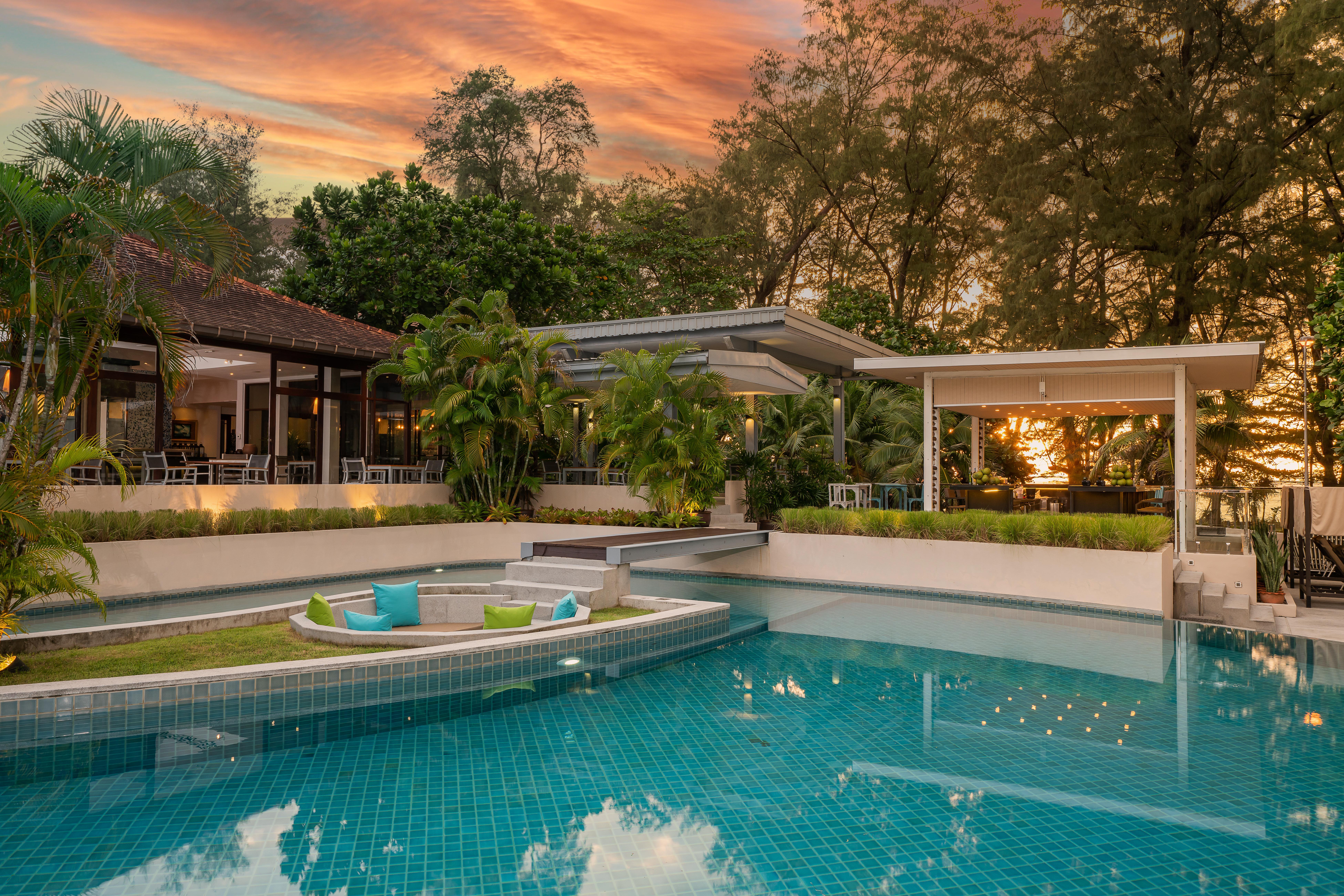 Dewa Phuket Resort & Villas Nai Yang Beach Exterior foto The swimming pool at the hotel