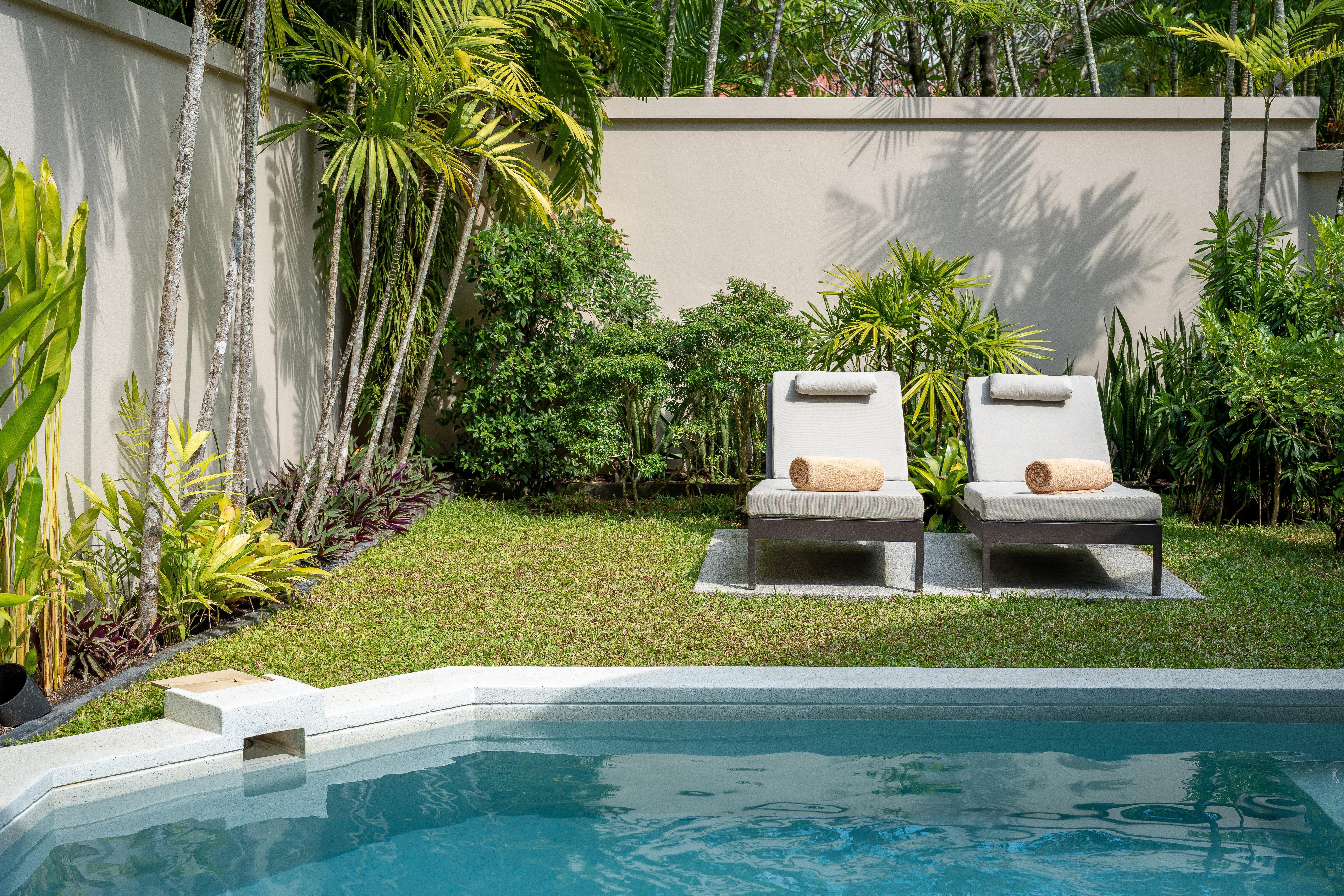 Dewa Phuket Resort & Villas Nai Yang Beach Exterior foto Private pool at the Residence