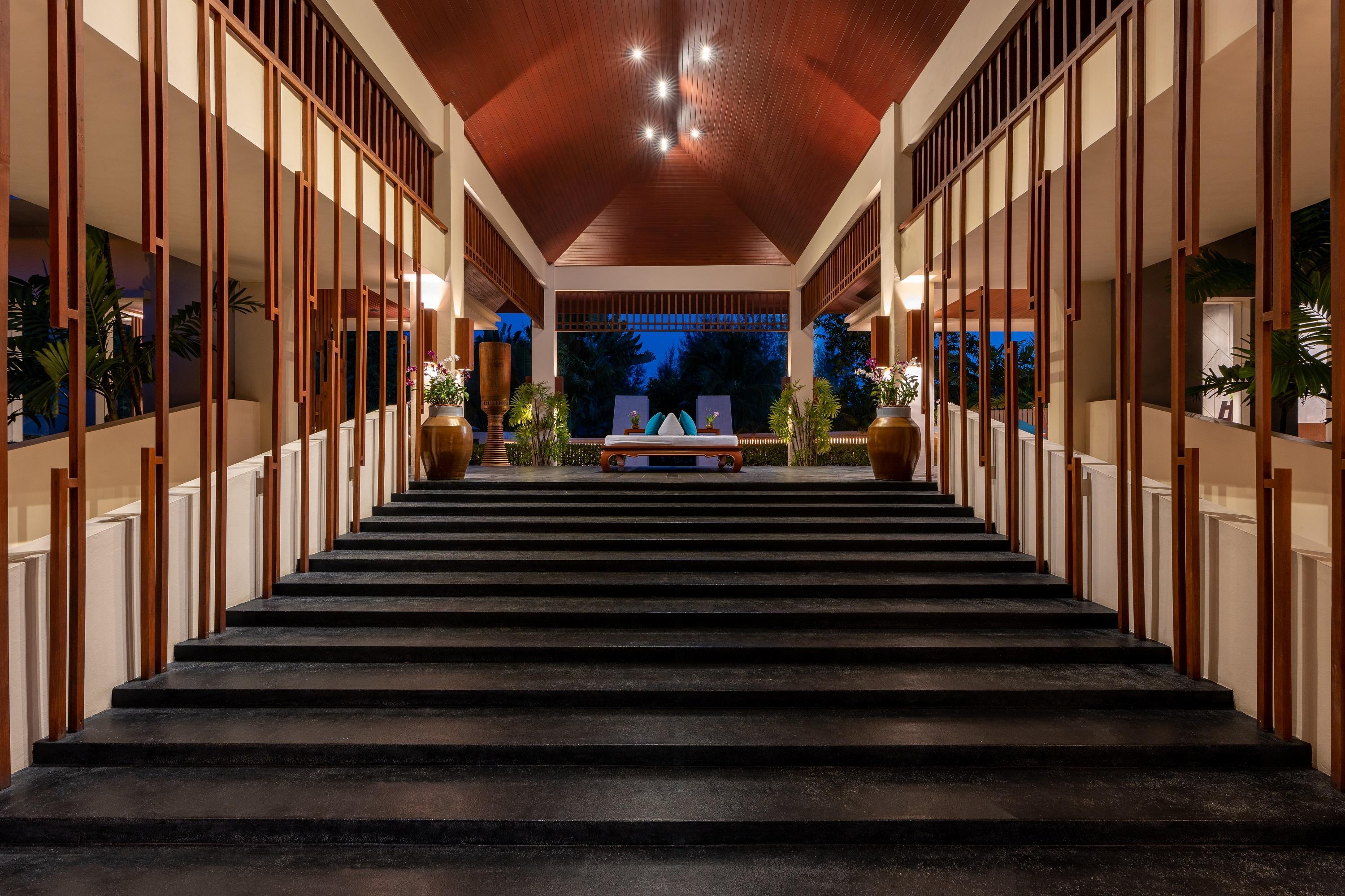 Dewa Phuket Resort & Villas Nai Yang Beach Exterior foto The lobby of the hotel