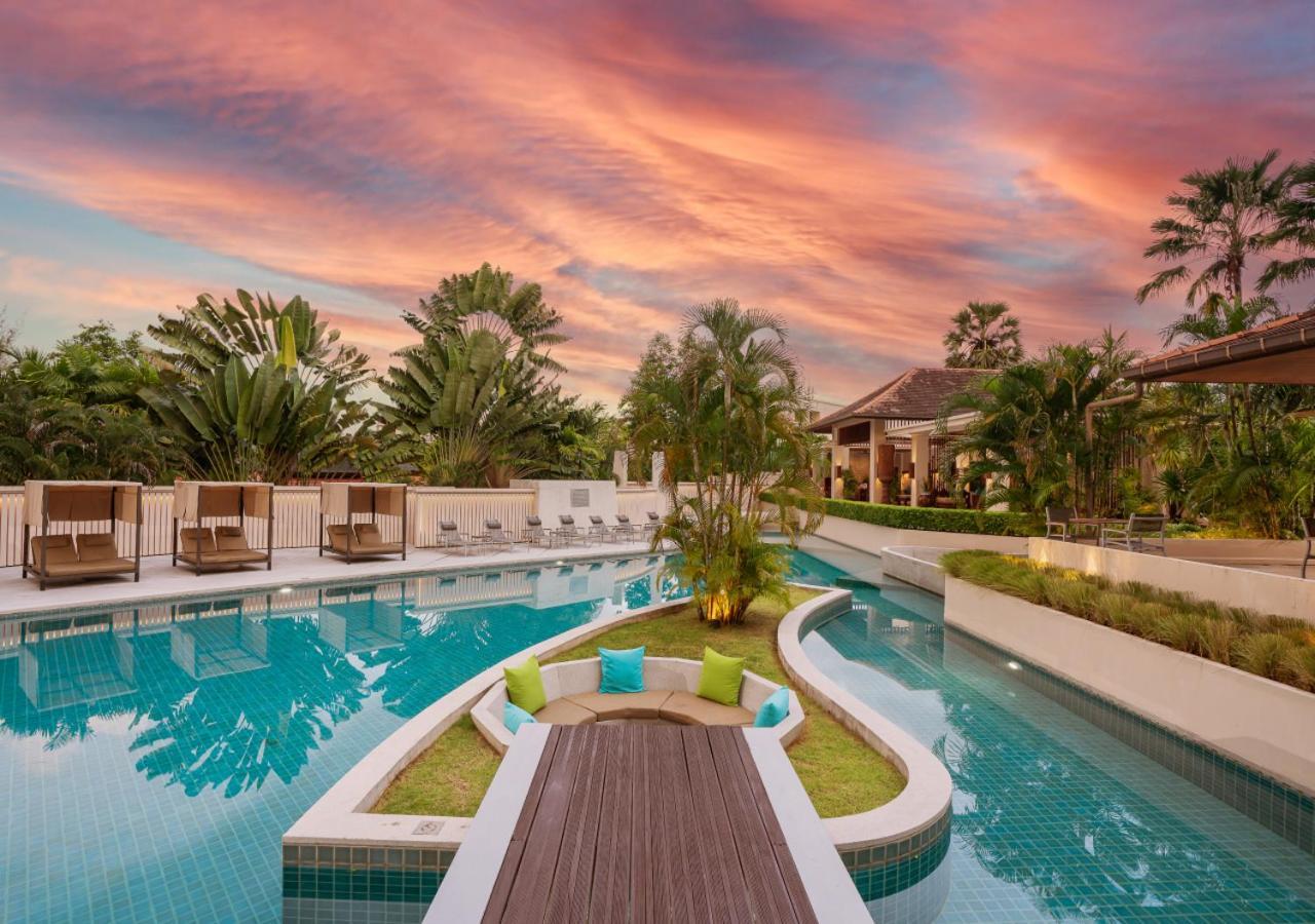 Dewa Phuket Resort & Villas Nai Yang Beach Exterior foto The swimming pool at the resort